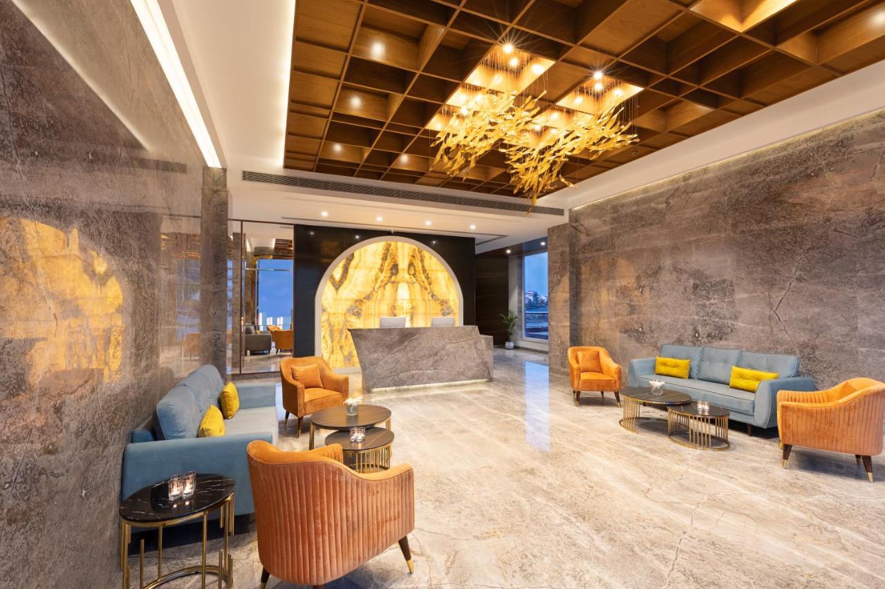 Hotel Clarks Collection Epicure Dehradun Exterior foto