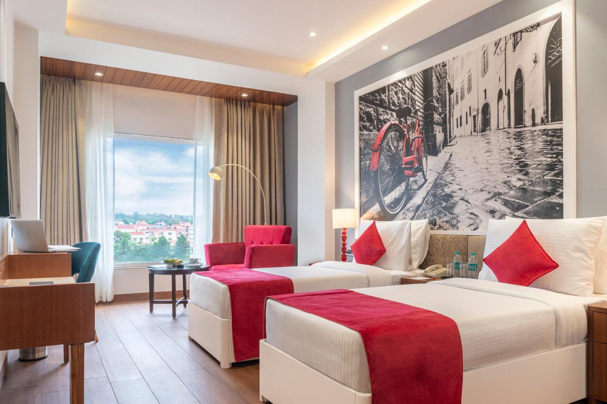 Hotel Clarks Collection Epicure Dehradun Exterior foto